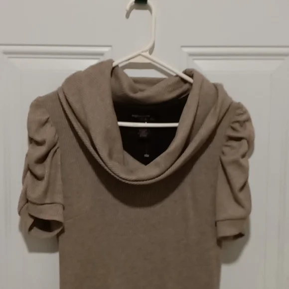 Women's sweater dress - Picture 2 of 4